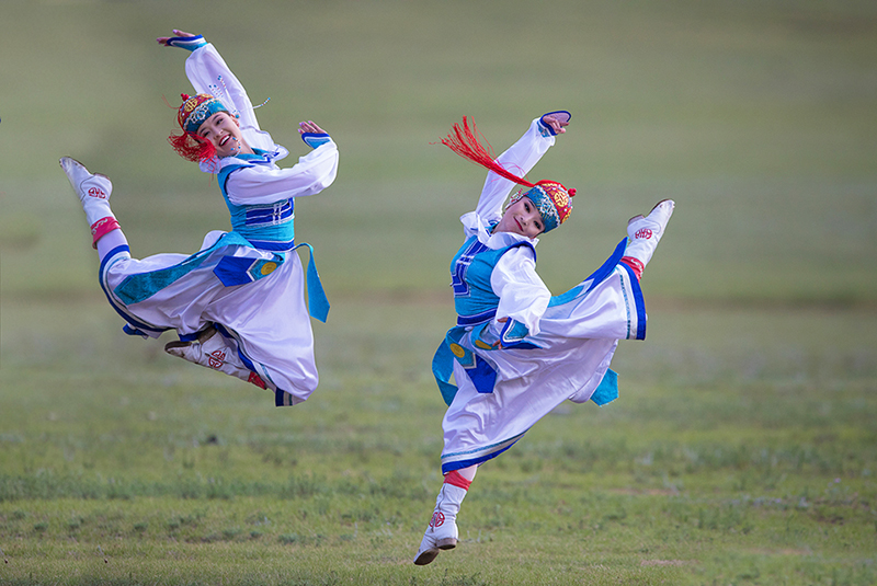 mongolia traditional dance 